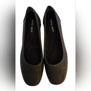 Easy Spirit Women's Perforated Black Flats